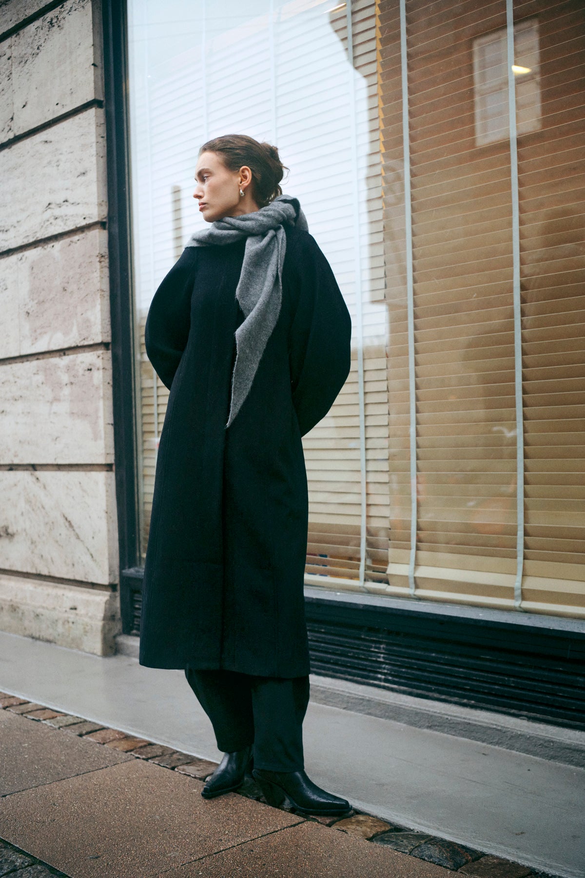 Milessa-M_Black_Image_4